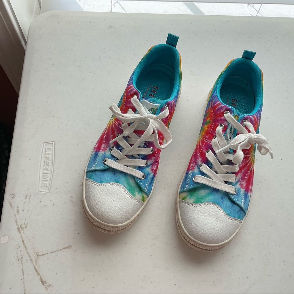 Skechers Women’s Colorful Tie-Dye Sneakers